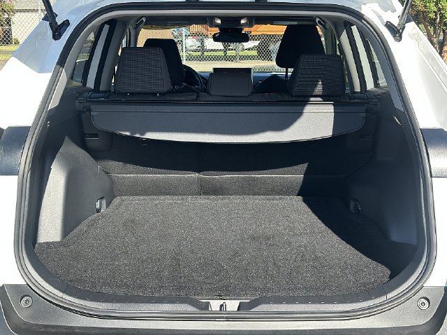 Certified 2025 Toyota RAV4 LE FWD image 16