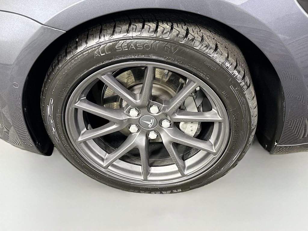 Used 2022 Tesla Model 3 Long Range AWD/4WD image 32