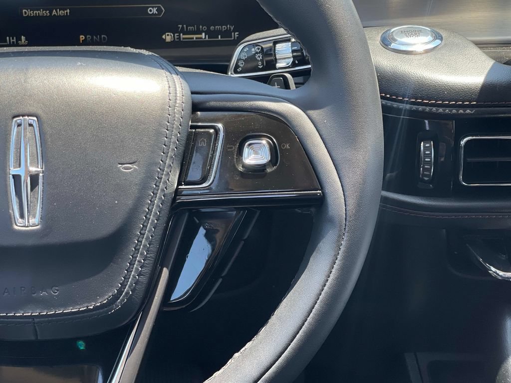 Used 2023 Lincoln Aviator 2WD w/ Premium Package image 13