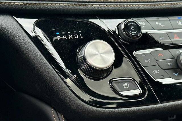 New 2023 Chrysler Pacifica Pinnacle image 23