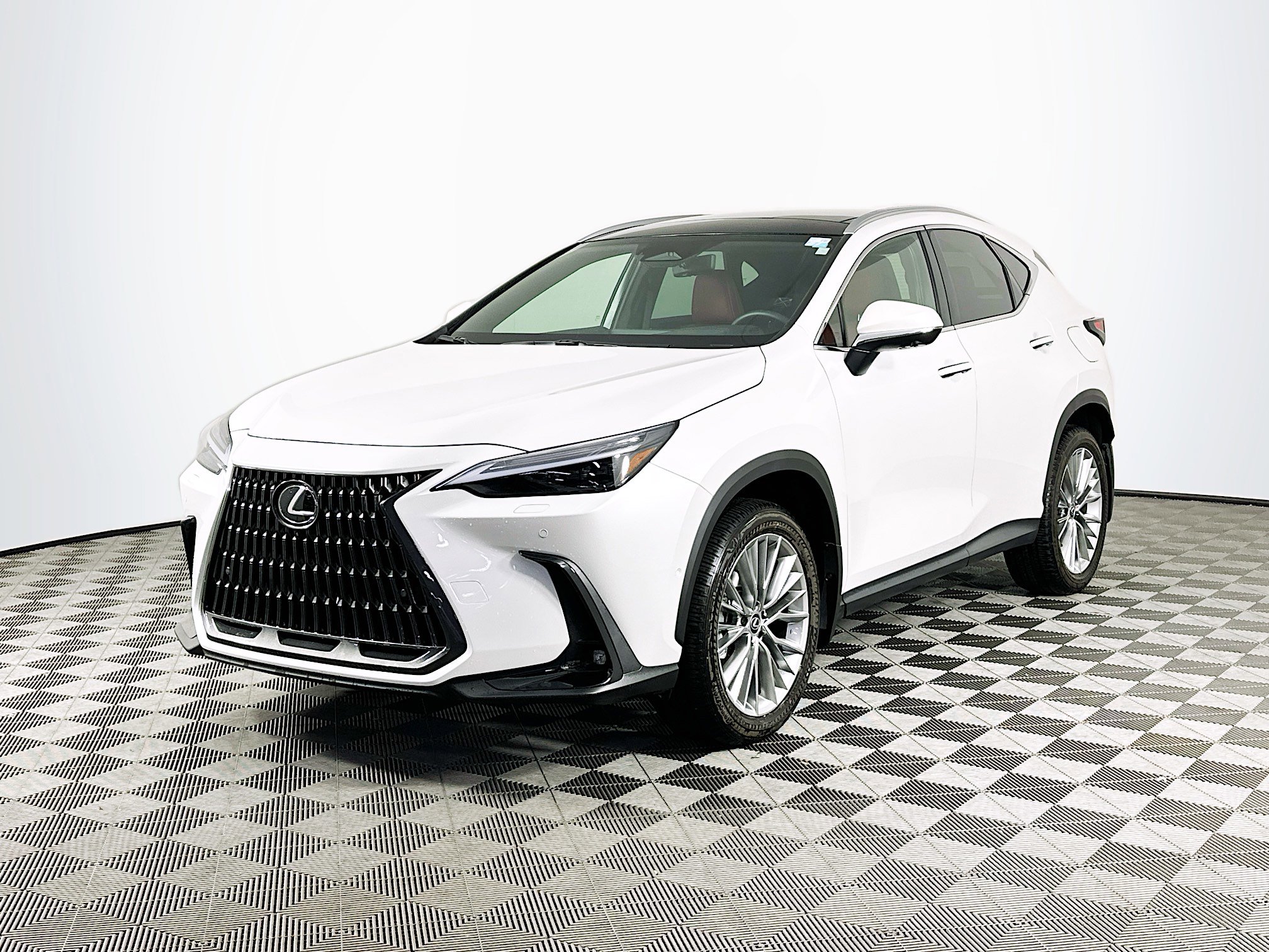 Used 2025 Lexus NX 350 AWD w/ Luxury Package image 3