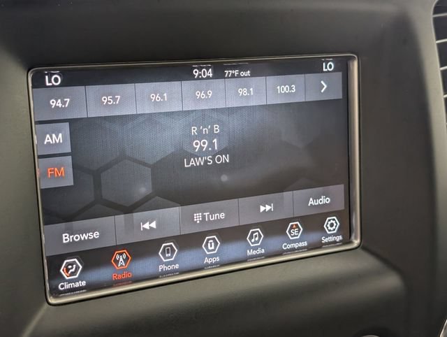 Used 2020 Jeep Grand Cherokee Laredo RWD image 18