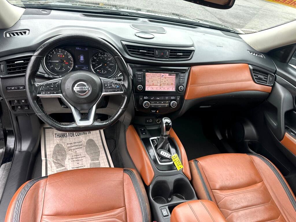 Used 2018 Nissan Rogue SL w/ Premium Package image 32