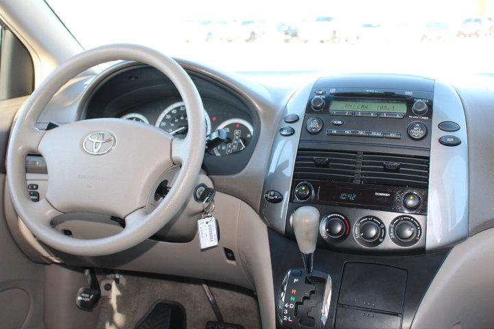 Used 2008 Toyota Sienna CE image 20