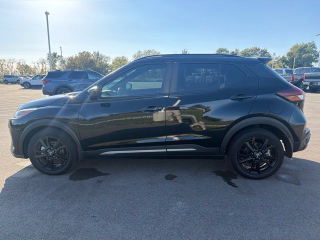 Used 2023 Nissan Kicks SR FWD image 12