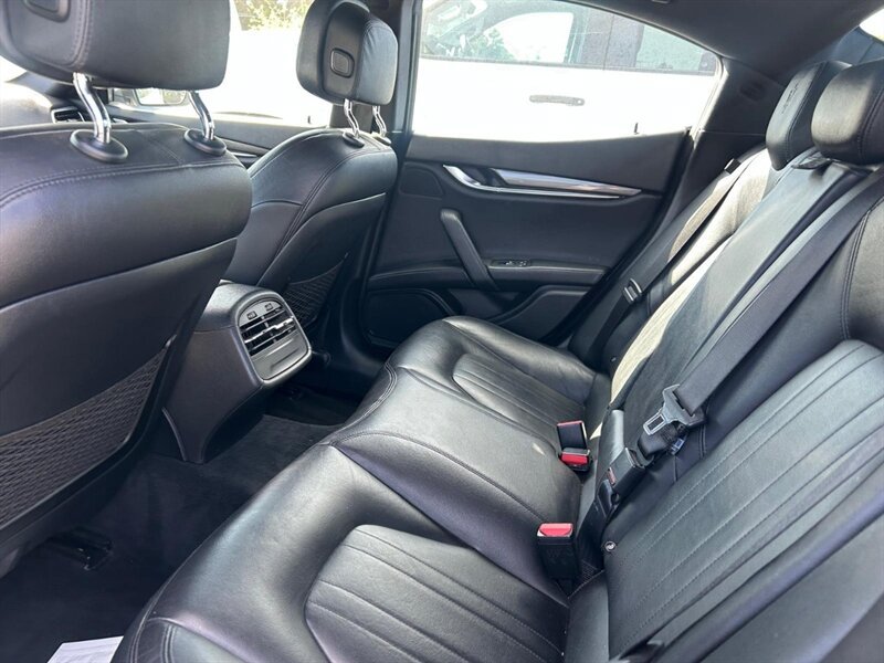 Used 2020 Maserati Ghibli RWD image 20