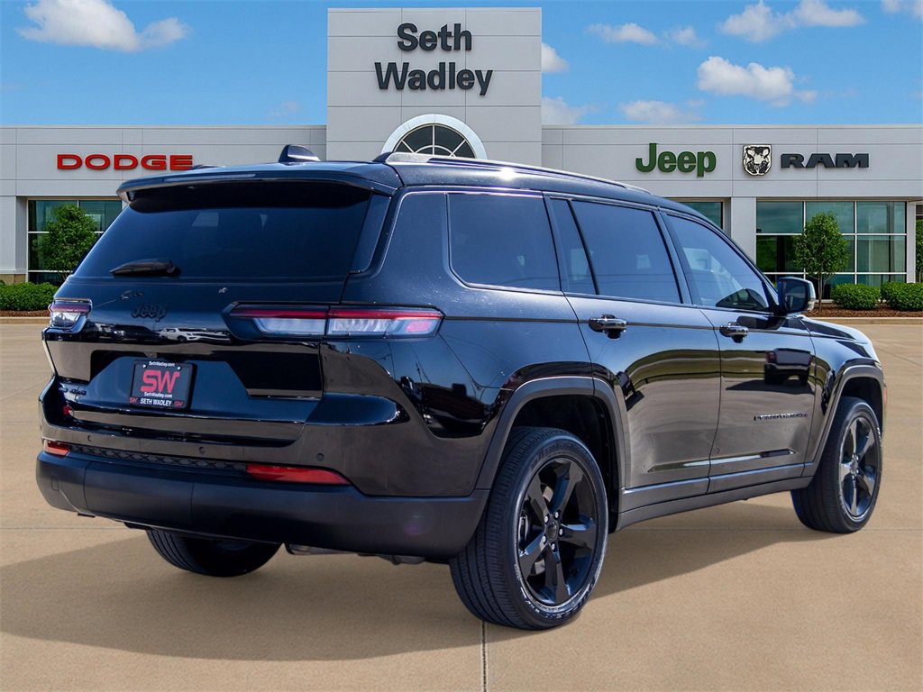 Used 2022 Jeep Grand Cherokee L Laredo image 7