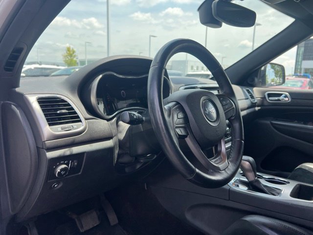 Used 2017 Jeep Grand Cherokee Altitude AWD/4WD image 9