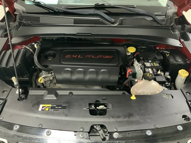 Used 2017 Jeep Compass Latitude image 9