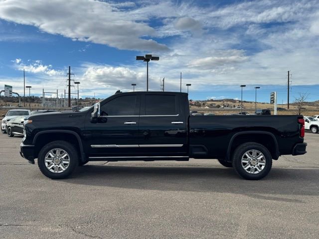 Used 2024 Chevrolet Silverado 3500 High Country w/ High Country Premium Package image 2