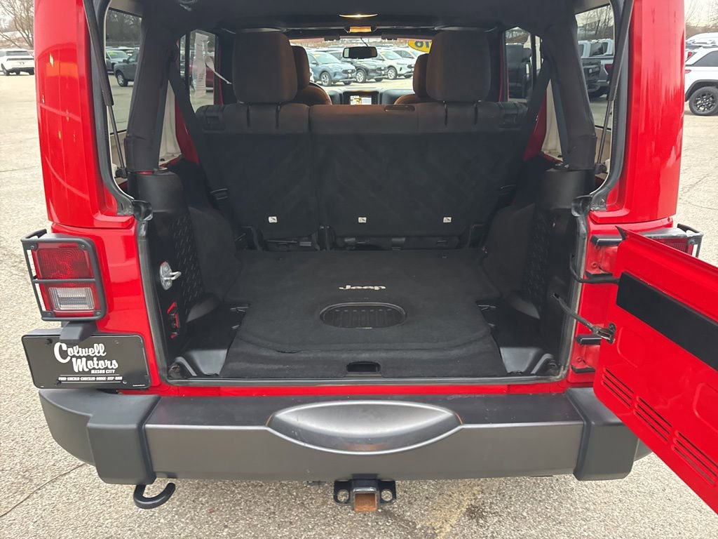 Used 2016 Jeep Wrangler Unlimited Sport image 19