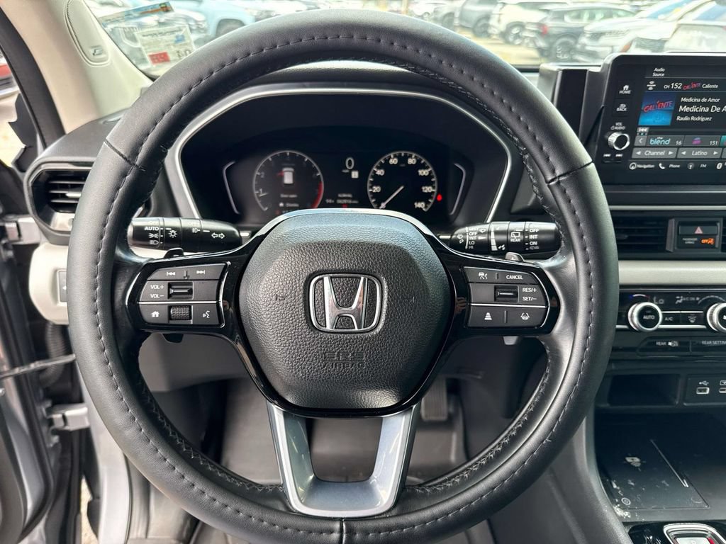Used 2024 Honda Pilot Touring image 24
