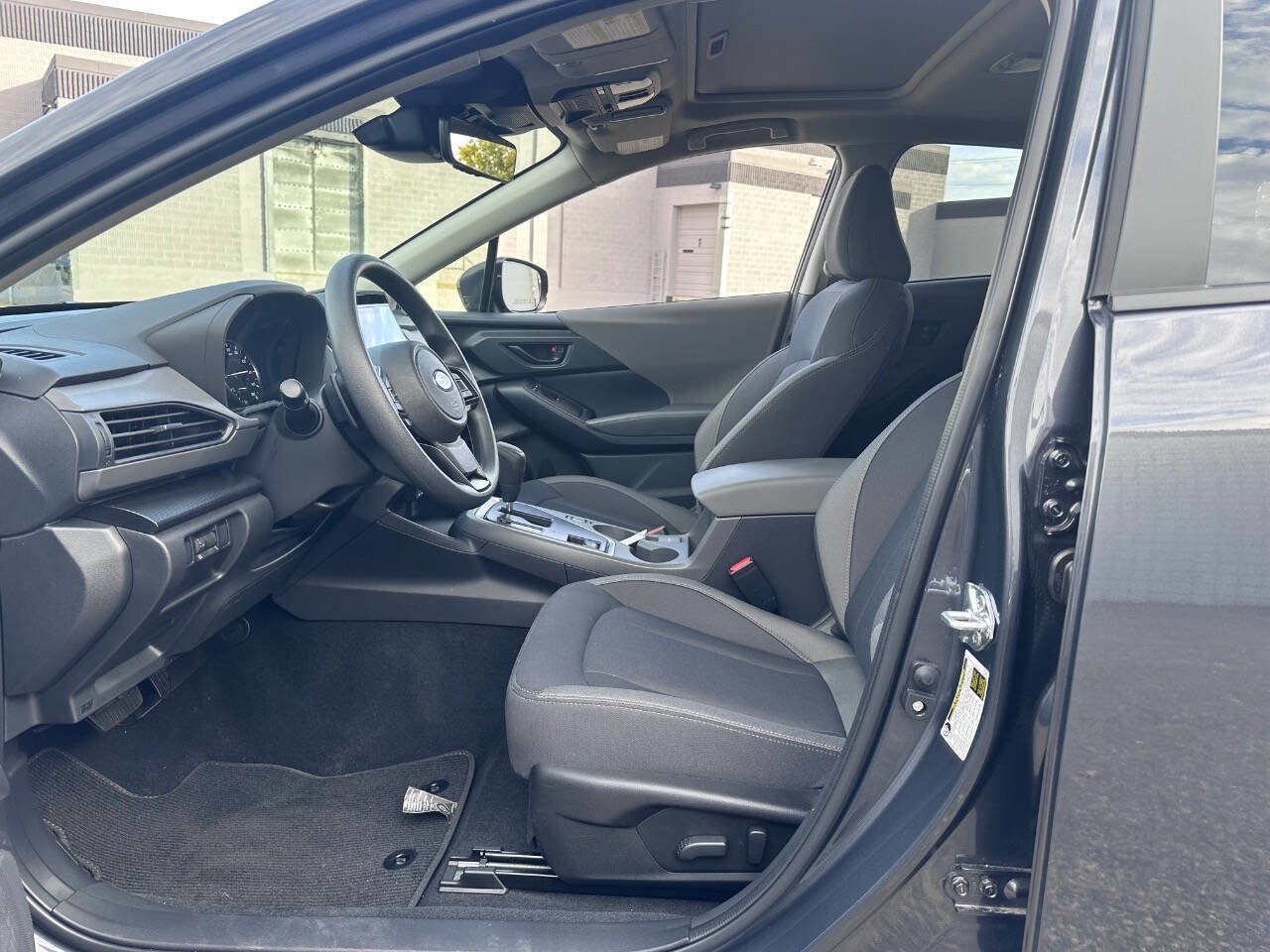 Used 2025 Subaru Crosstrek 2.0i Premium image 9