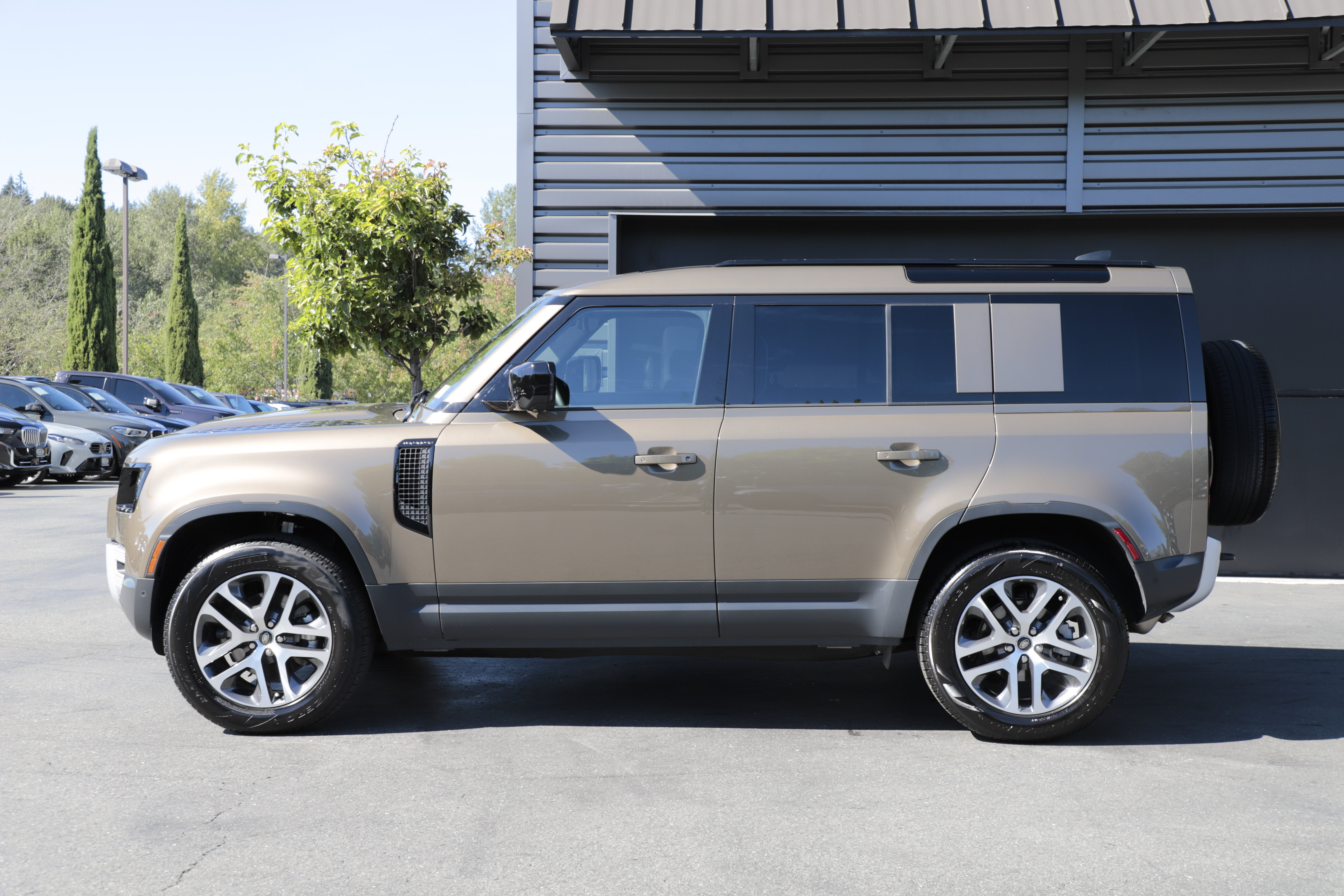 Certified 2025 Land Rover Defender 110 S AWD/4WD image 7
