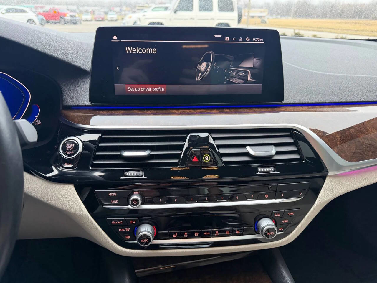 Used 2020 BMW 540i xDrive w/ Premium Package image 14