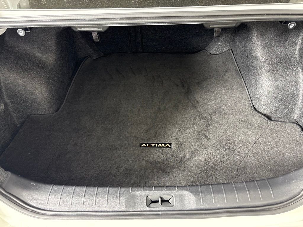 Used 2025 Nissan Altima 2.5 S FWD image 35