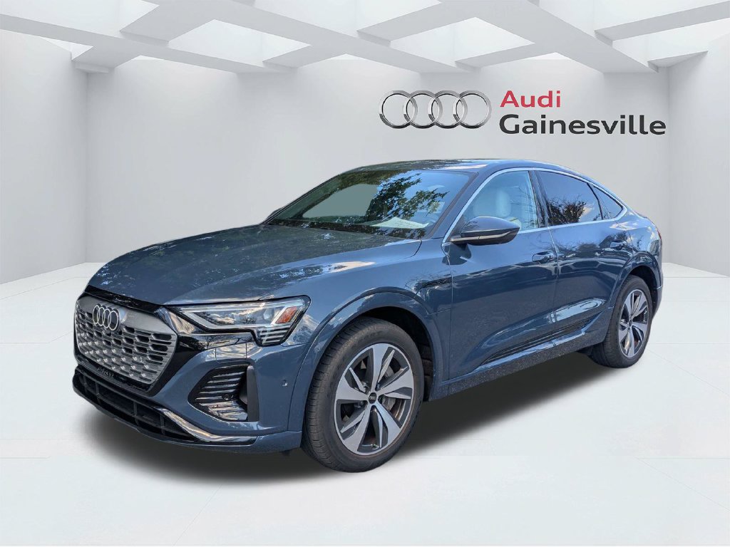 Used 2024 Audi Q8 e-tron Premium Plus AWD/4WD image 10
