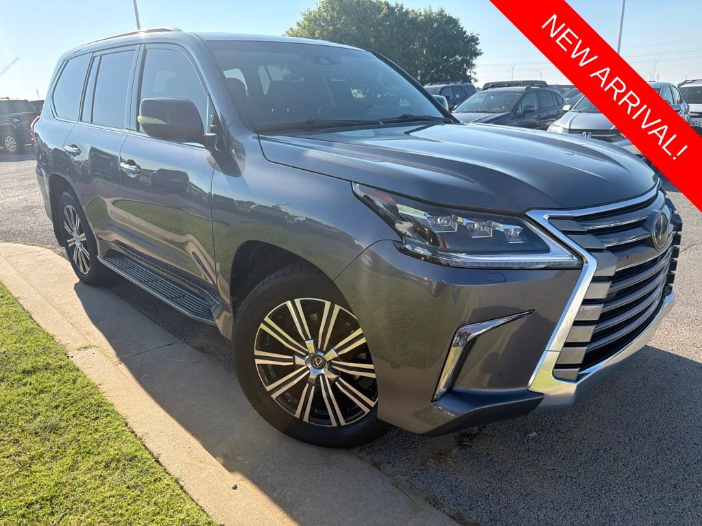 Used 2018 Lexus LX 570 4WD w/ Luxury Package image 3
