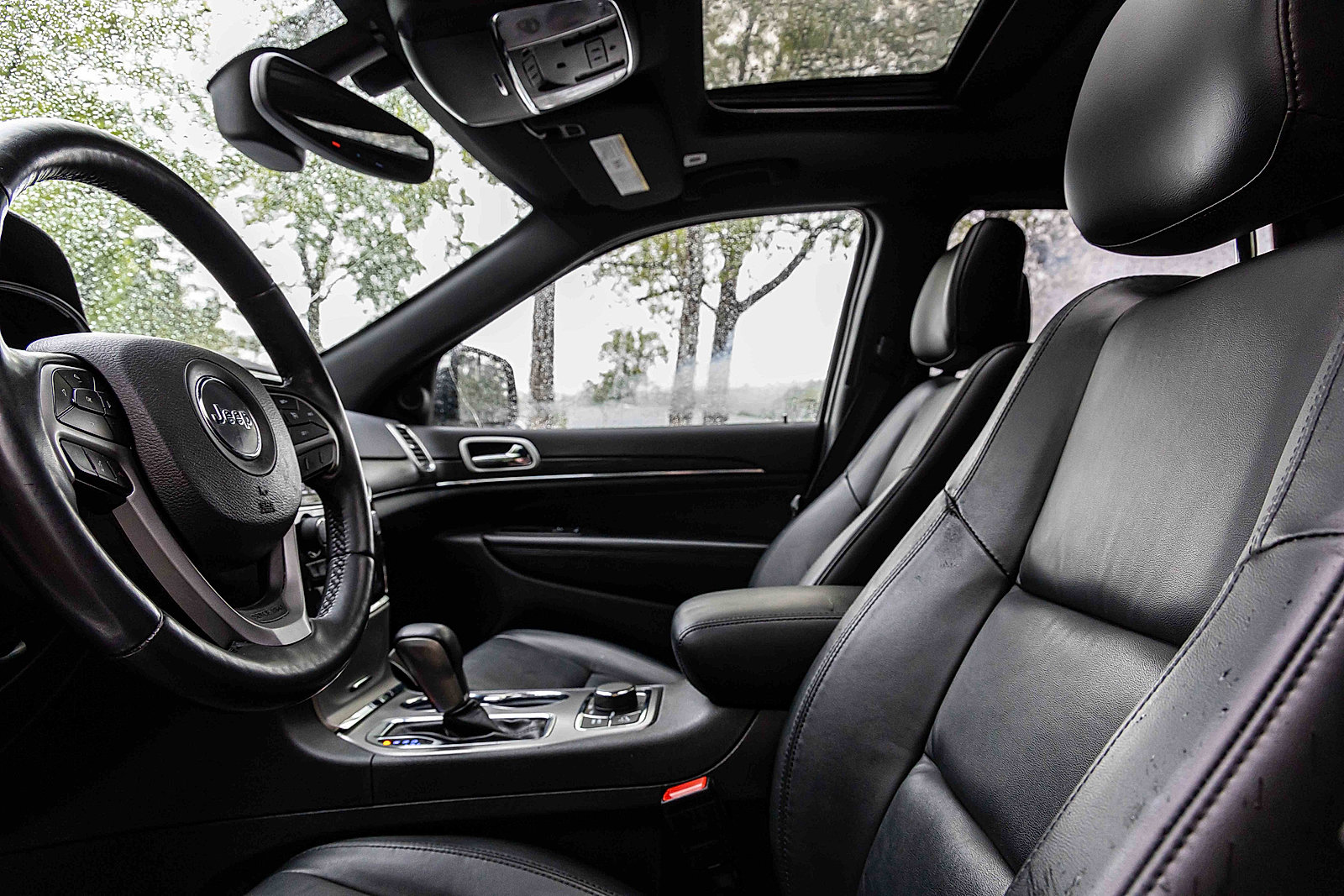 Used 2022 Jeep Grand Cherokee Limited image 8