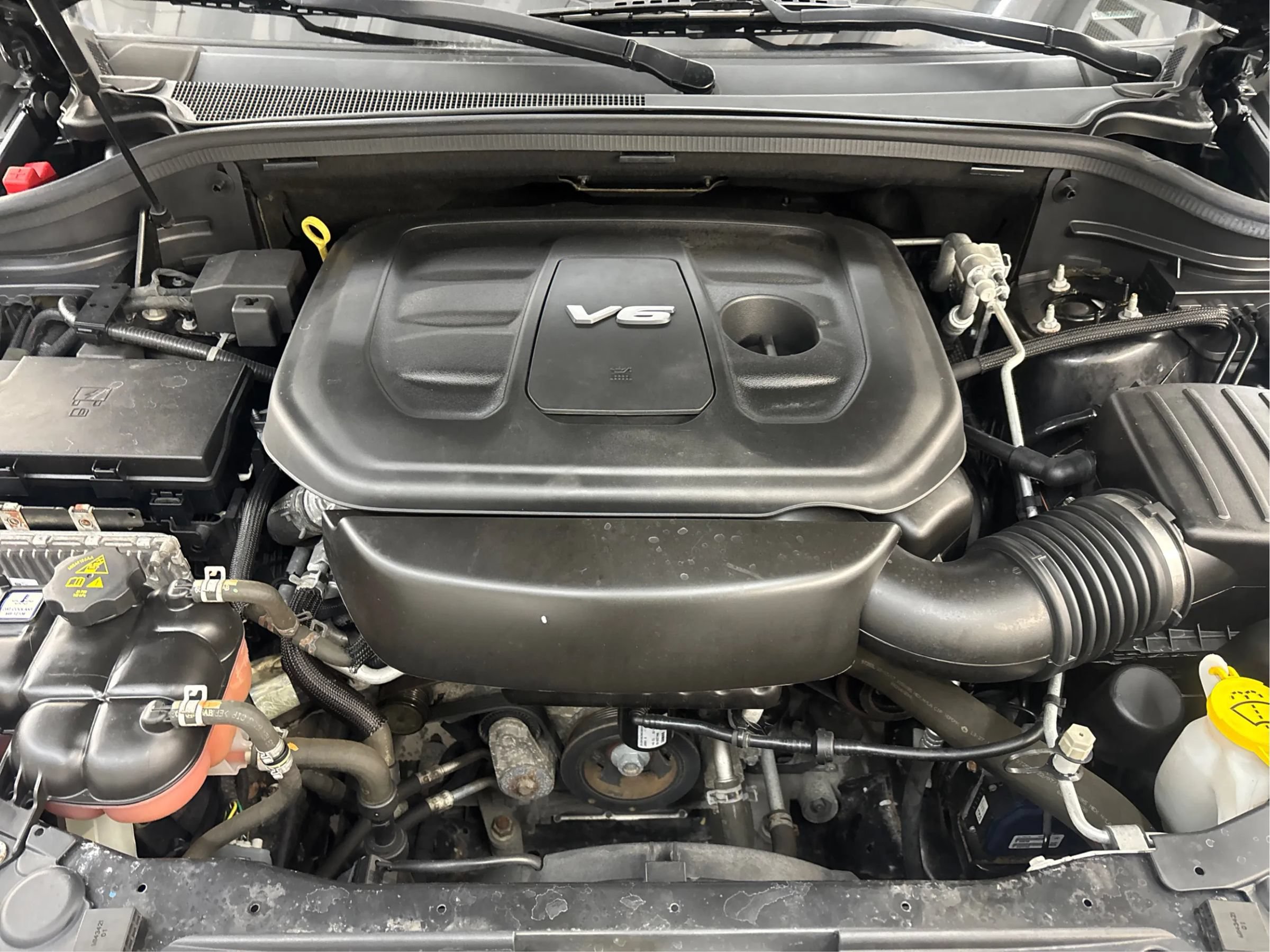 Used 2018 Jeep Grand Cherokee Laredo AWD/4WD image 27