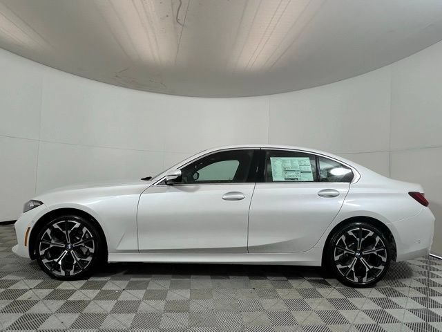New 2026 BMW 330i xDrive Sedan w/ Premium Package AWD/4WD image 4