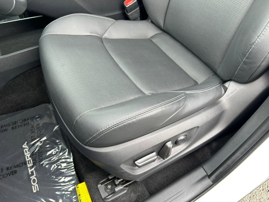 Used 2023 Subaru Solterra AWD image 20