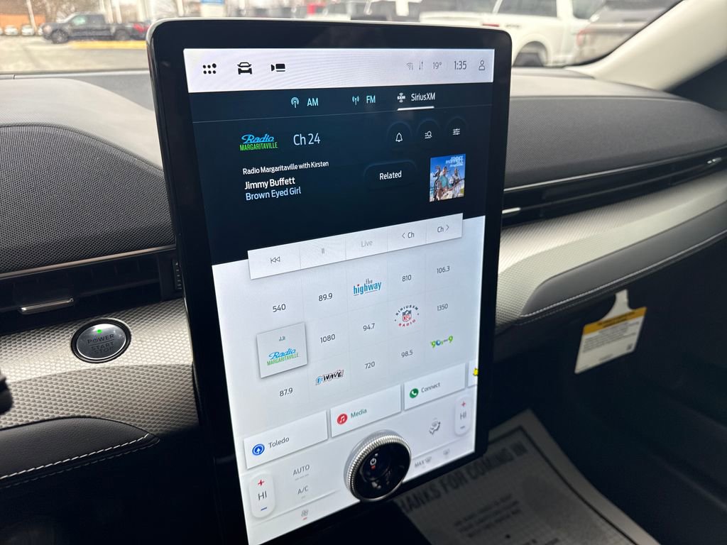 Used 2023 Ford Mustang Mach-E Select image 22