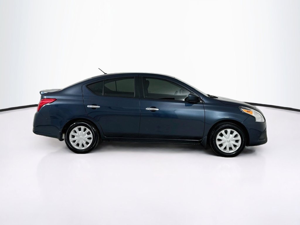 Used 2017 Nissan Versa SV FWD image 9