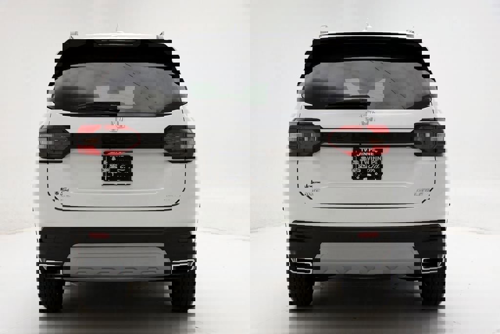 Used 2024 Honda Pilot Elite image 8