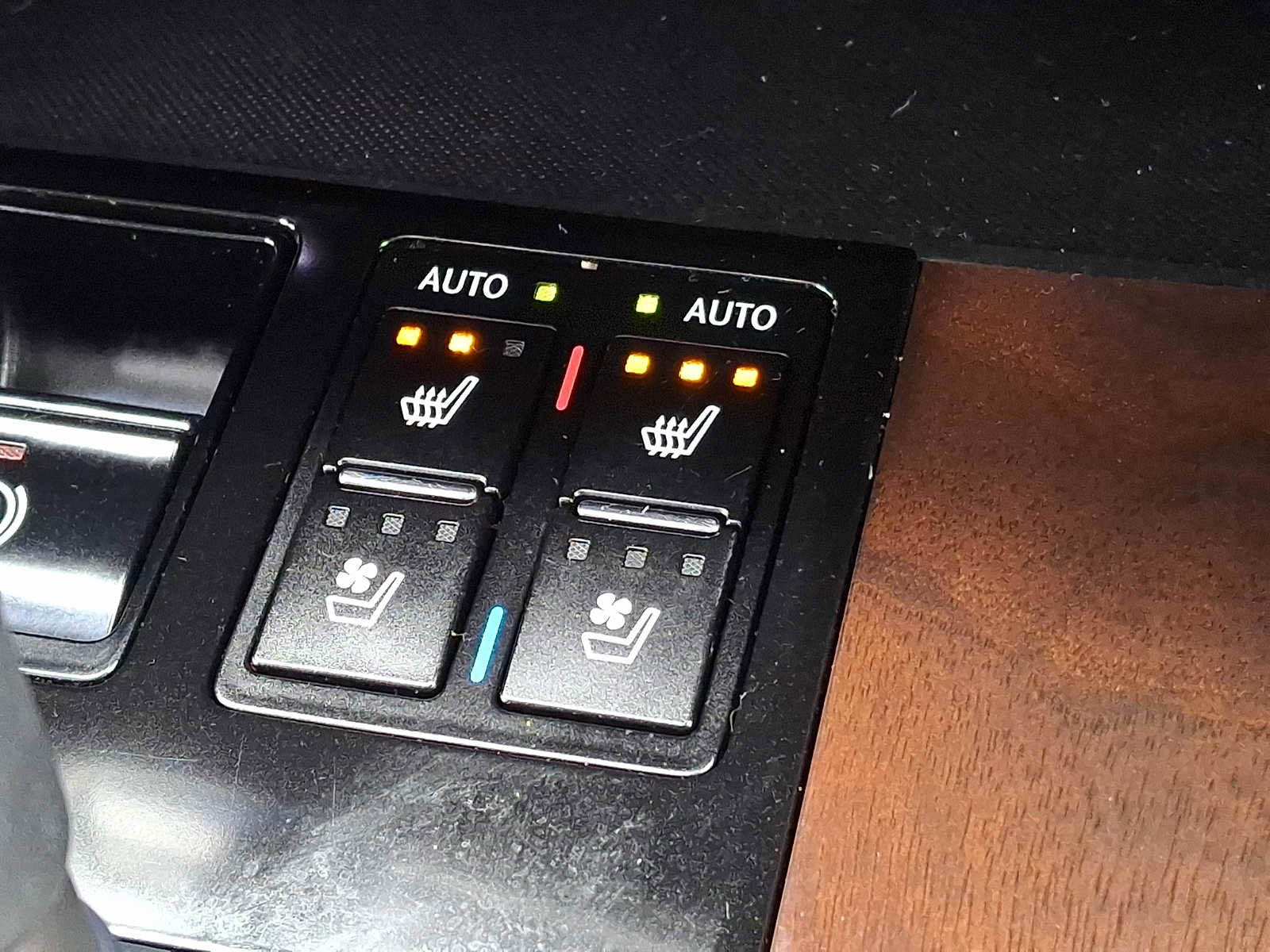 Used 2016 Lexus RX 450h AWD w/ Accessory Package image 22