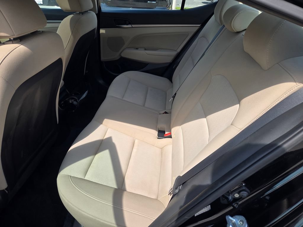 Used 2018 Hyundai Elantra Value Edition w/ Cargo Package FWD image 23