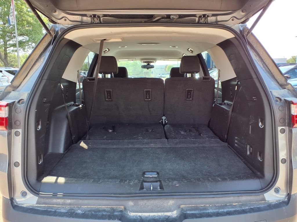 Used 2019 Chevrolet Traverse LS FWD image 7
