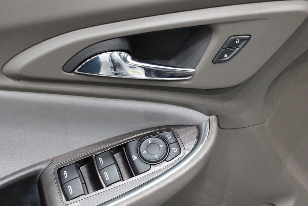 Used 2022 Chevrolet Malibu LT image 17