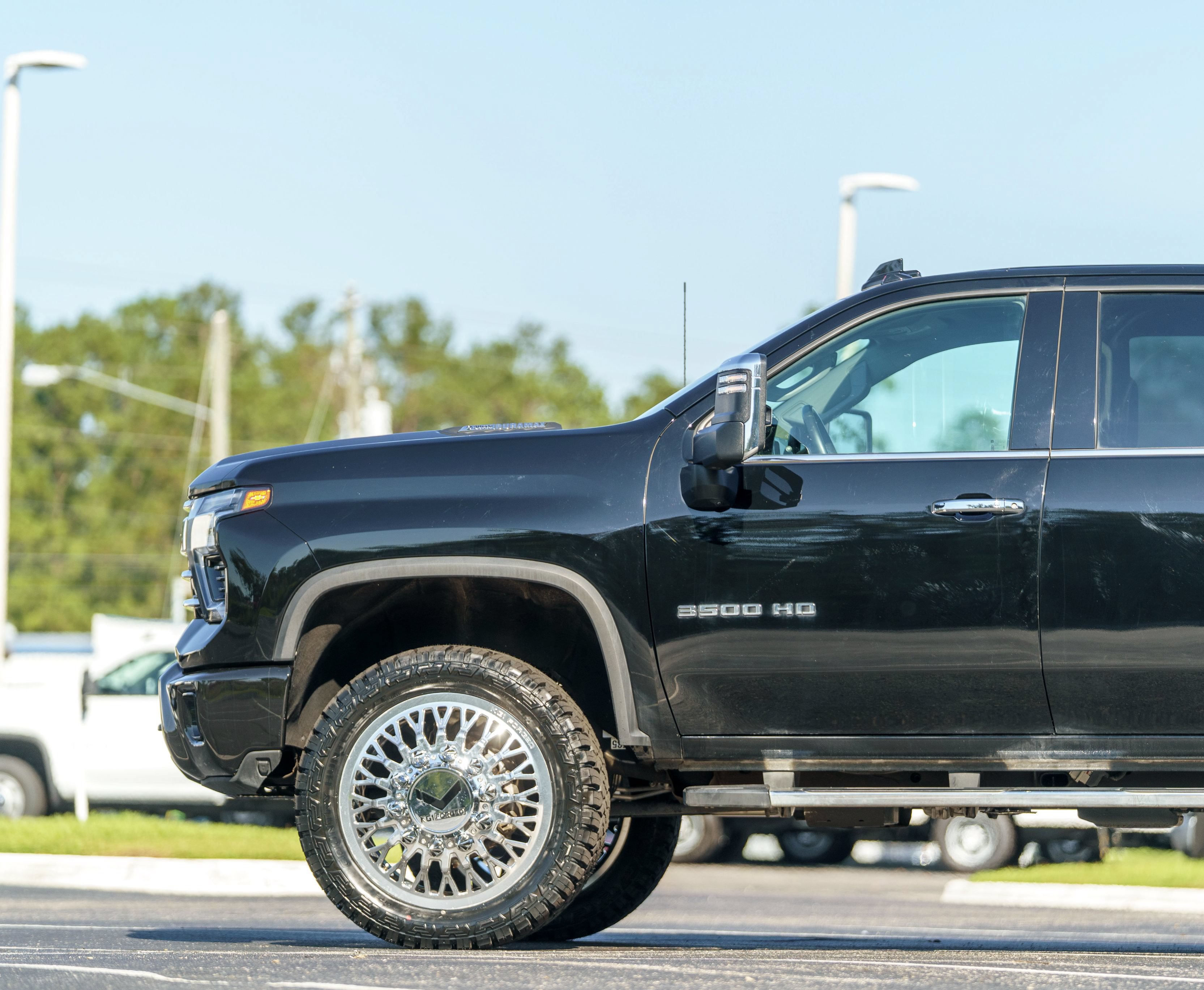 Used 2024 Chevrolet Silverado 3500 LTZ AWD/4WD image 8