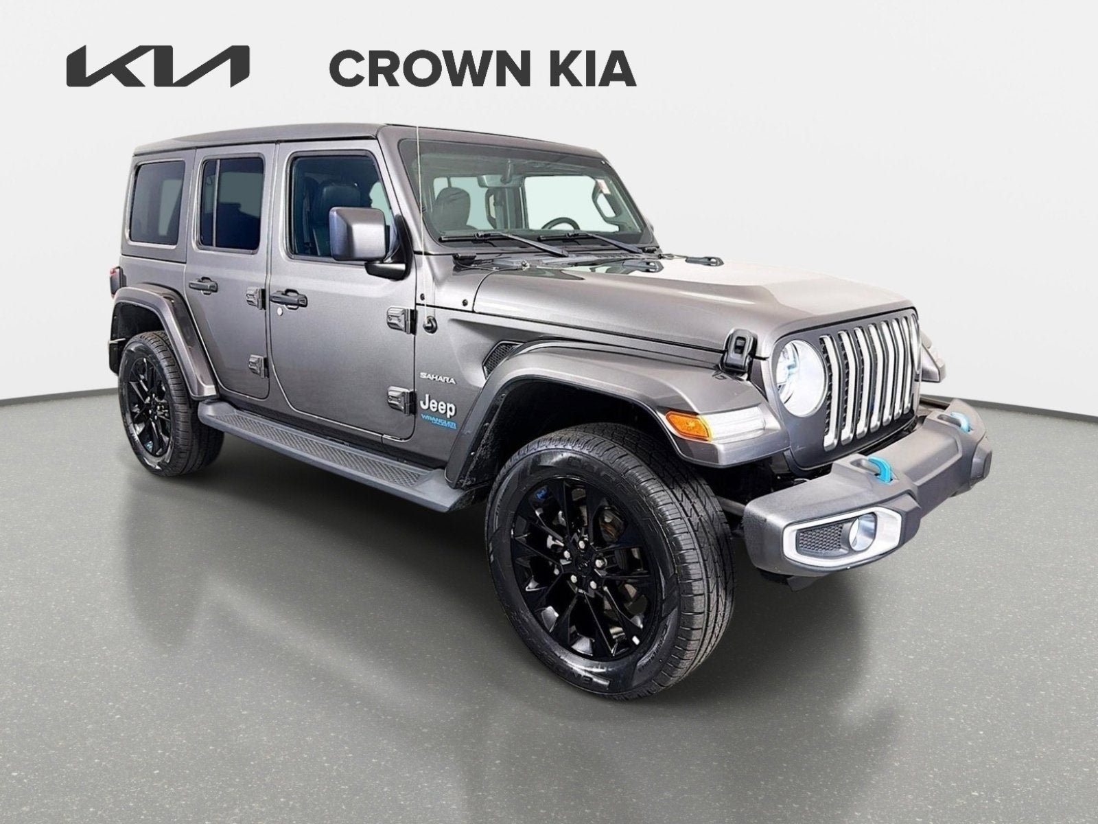 Used 2022 Jeep Wrangler Unlimited Sahara w/ Cold Weather Group AWD/4WD image 4