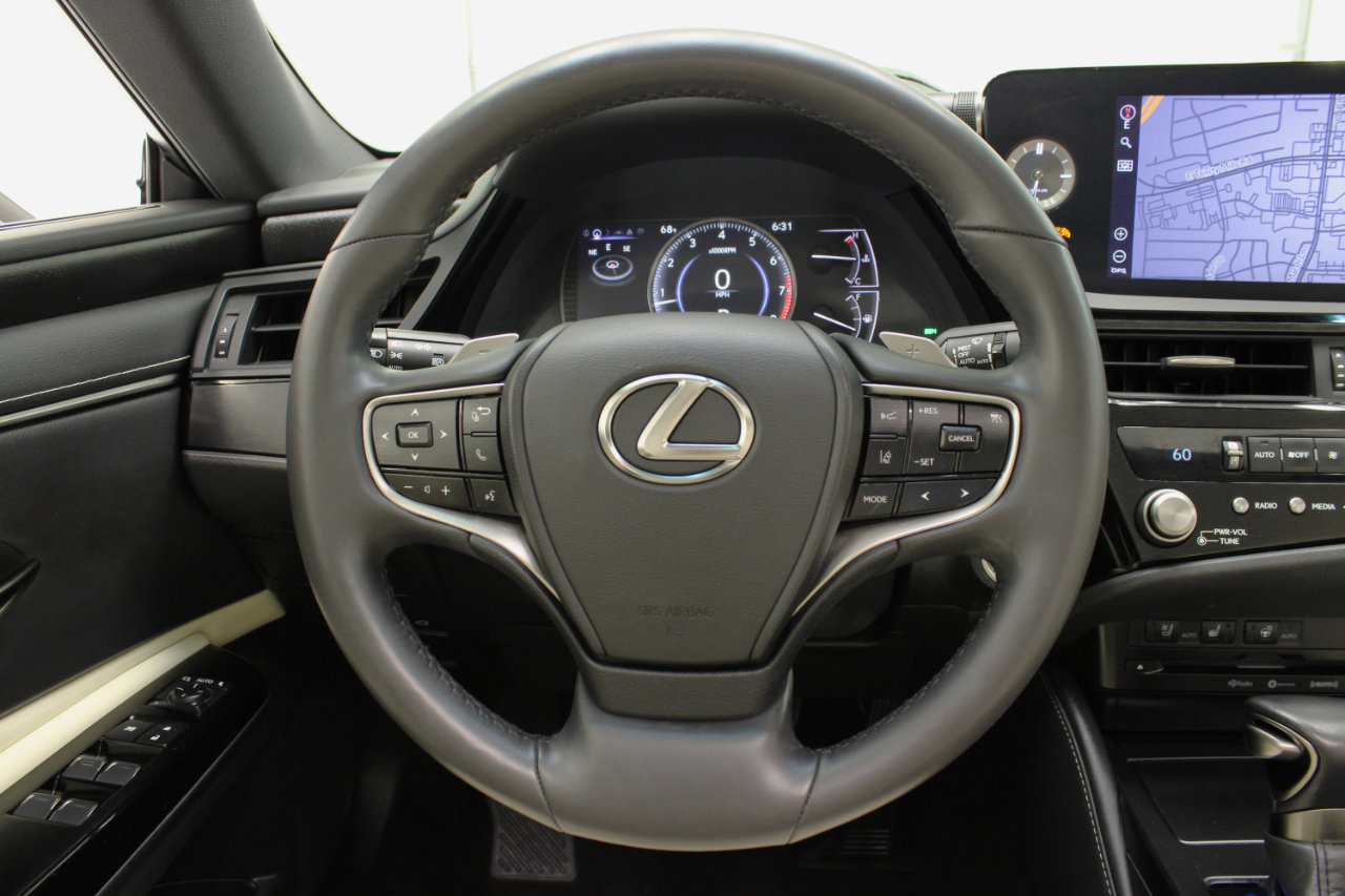 Used 2022 Lexus ES 350 w/ Premium Package image 56