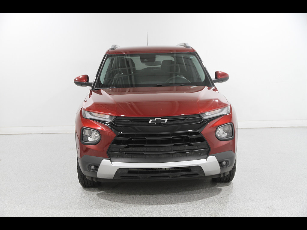 Certified 2022 Chevrolet TrailBlazer LT w/ LPO, Blackout Package AWD/4WD image 2
