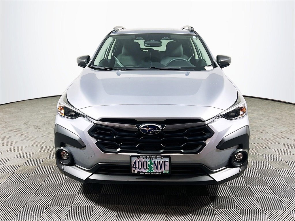 Used 2024 Subaru Crosstrek 2.0i Premium image 3