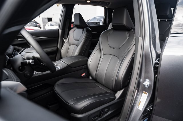 New 2026 INFINITI QX60 Luxe w/ Cargo Package image 14