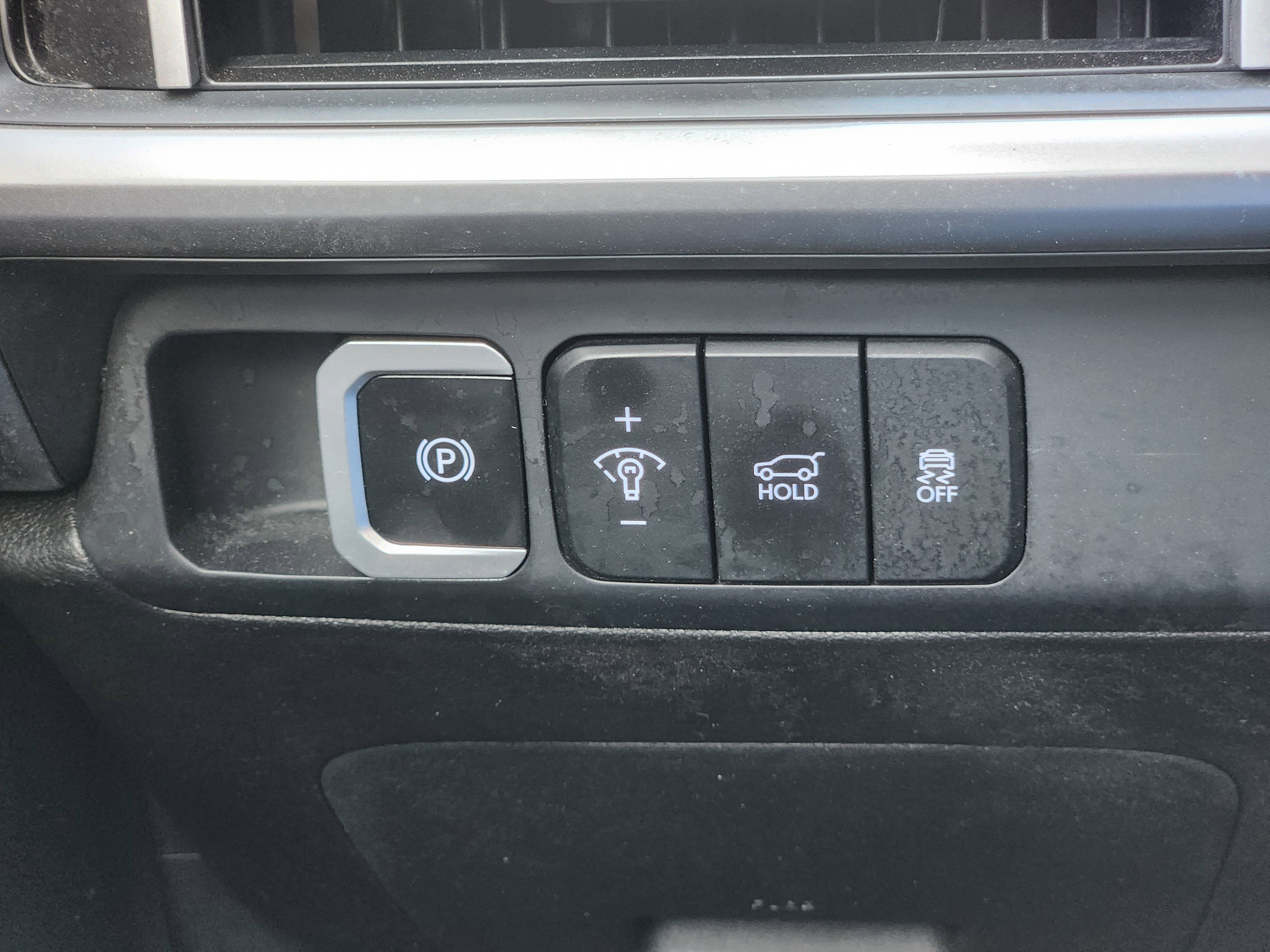 Used 2024 Hyundai Santa Fe SEL image 32