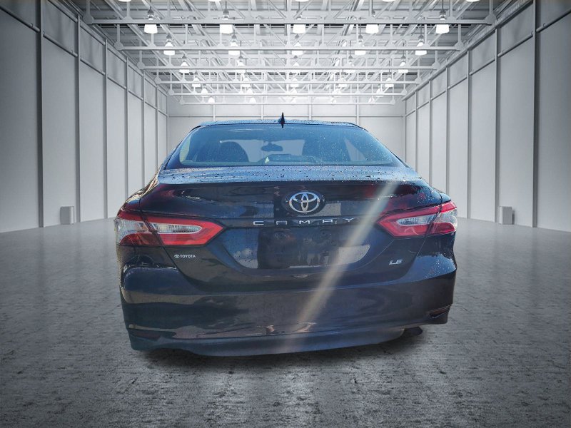 Used 2020 Toyota Camry LE FWD image 5
