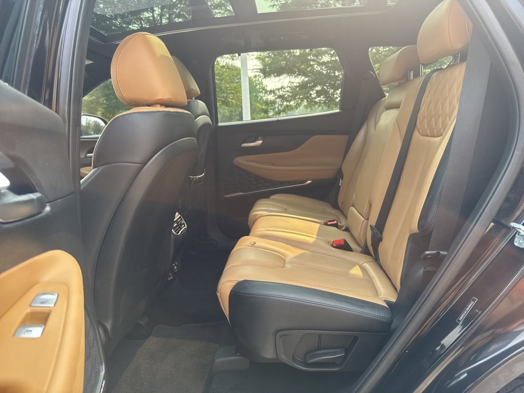 Used 2022 Hyundai Santa Fe Calligraphy image 17