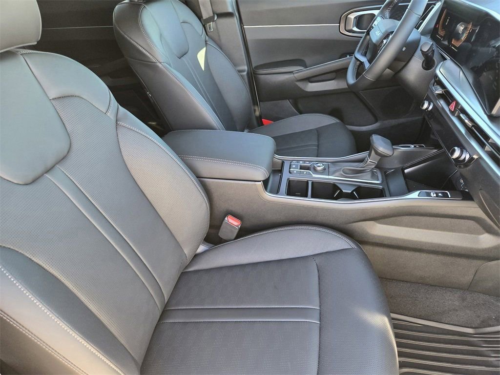 New 2026 Kia Sorento S w/ S Panoramic Sunroof Package FWD image 11