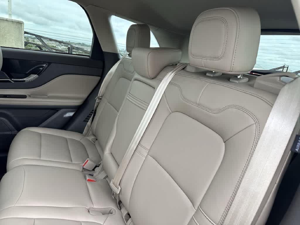 Used 2024 Lincoln Corsair FWD image 21