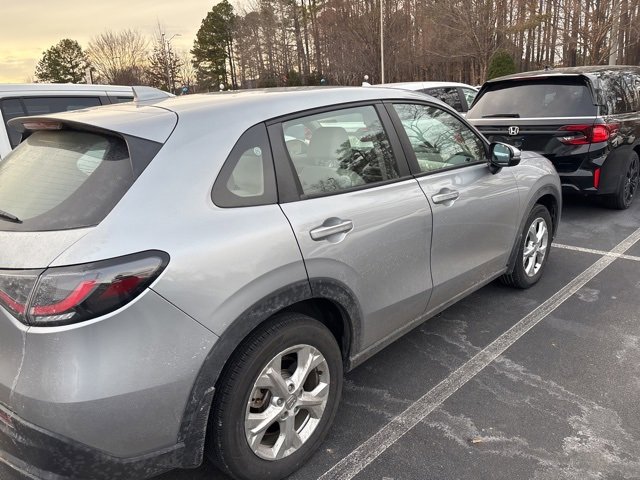 Used 2023 Honda HR-V LX image 12