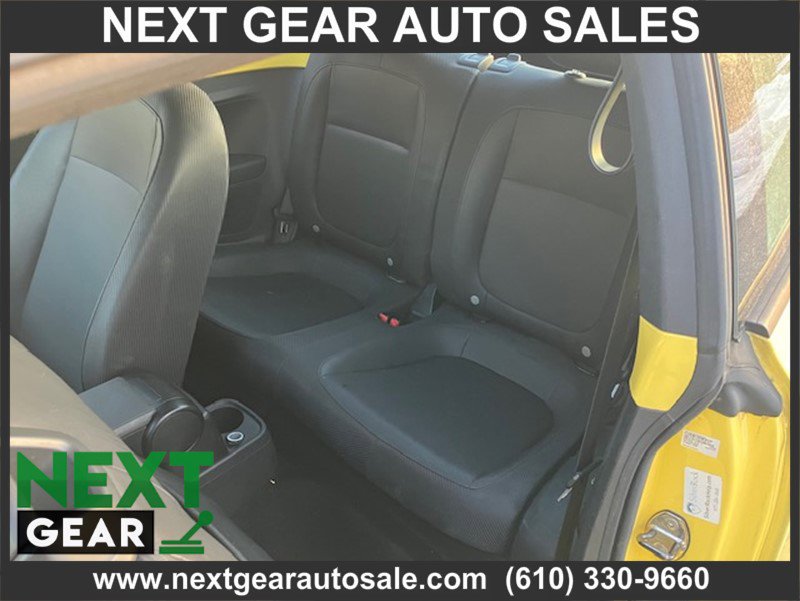 Used 2013 Volkswagen Beetle 2.5 image 7