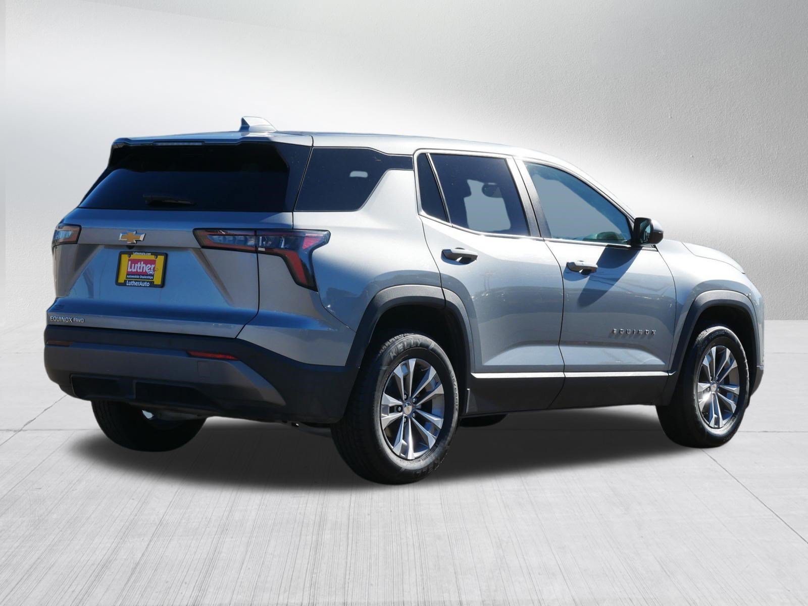 Used 2025 Chevrolet Equinox LT AWD/4WD image 7