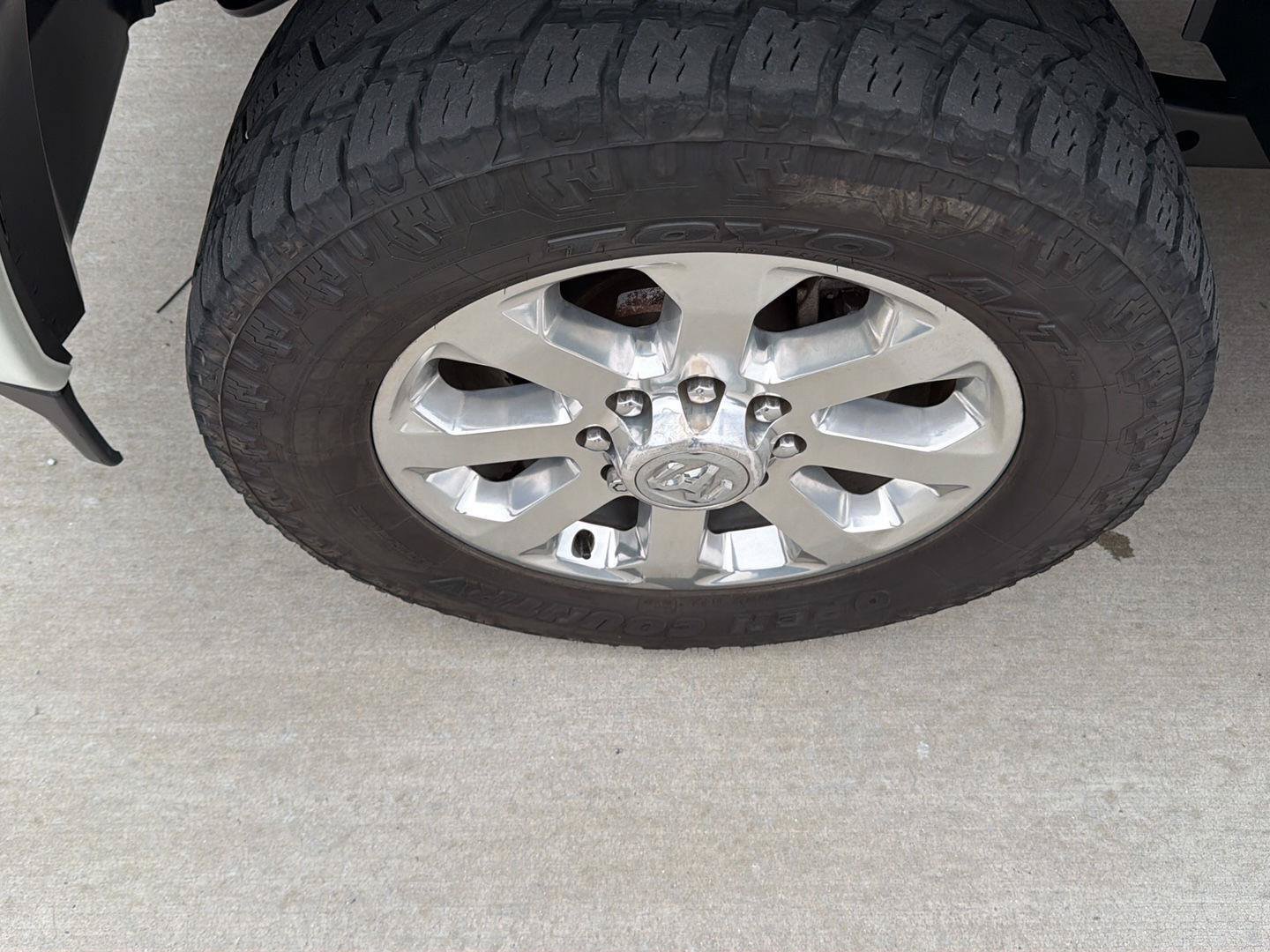 Used 2019 RAM 2500 Laramie AWD/4WD image 9