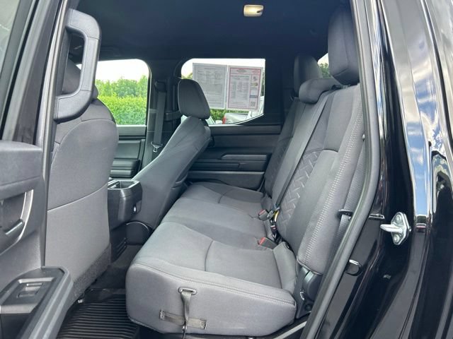 Used 2024 Toyota Tacoma SR5 AWD/4WD image 17