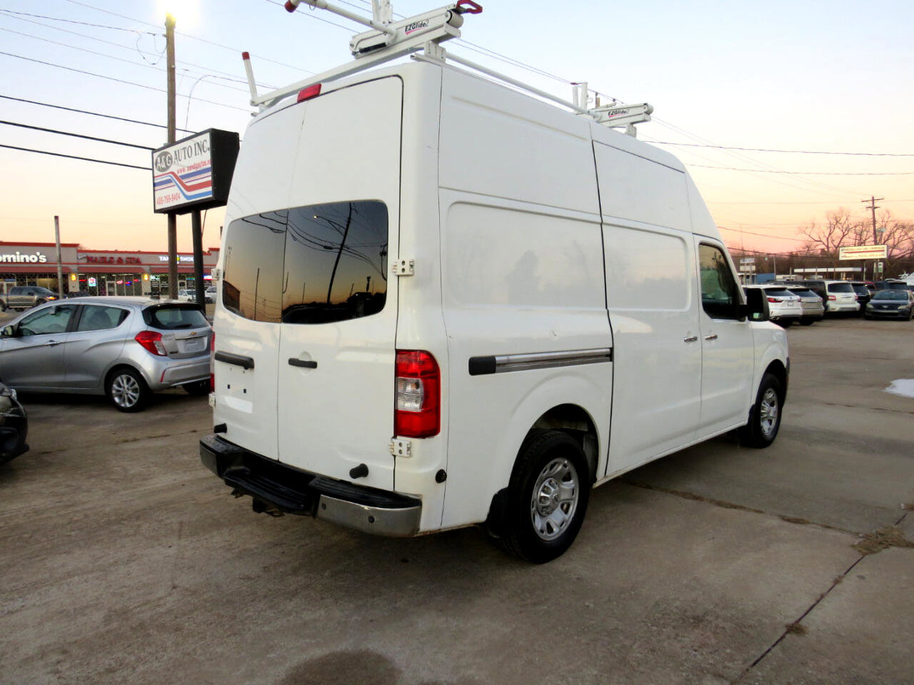 Used 2012 Nissan NV 2500 SV w/ Side Curtain Airbag Pkg image 5